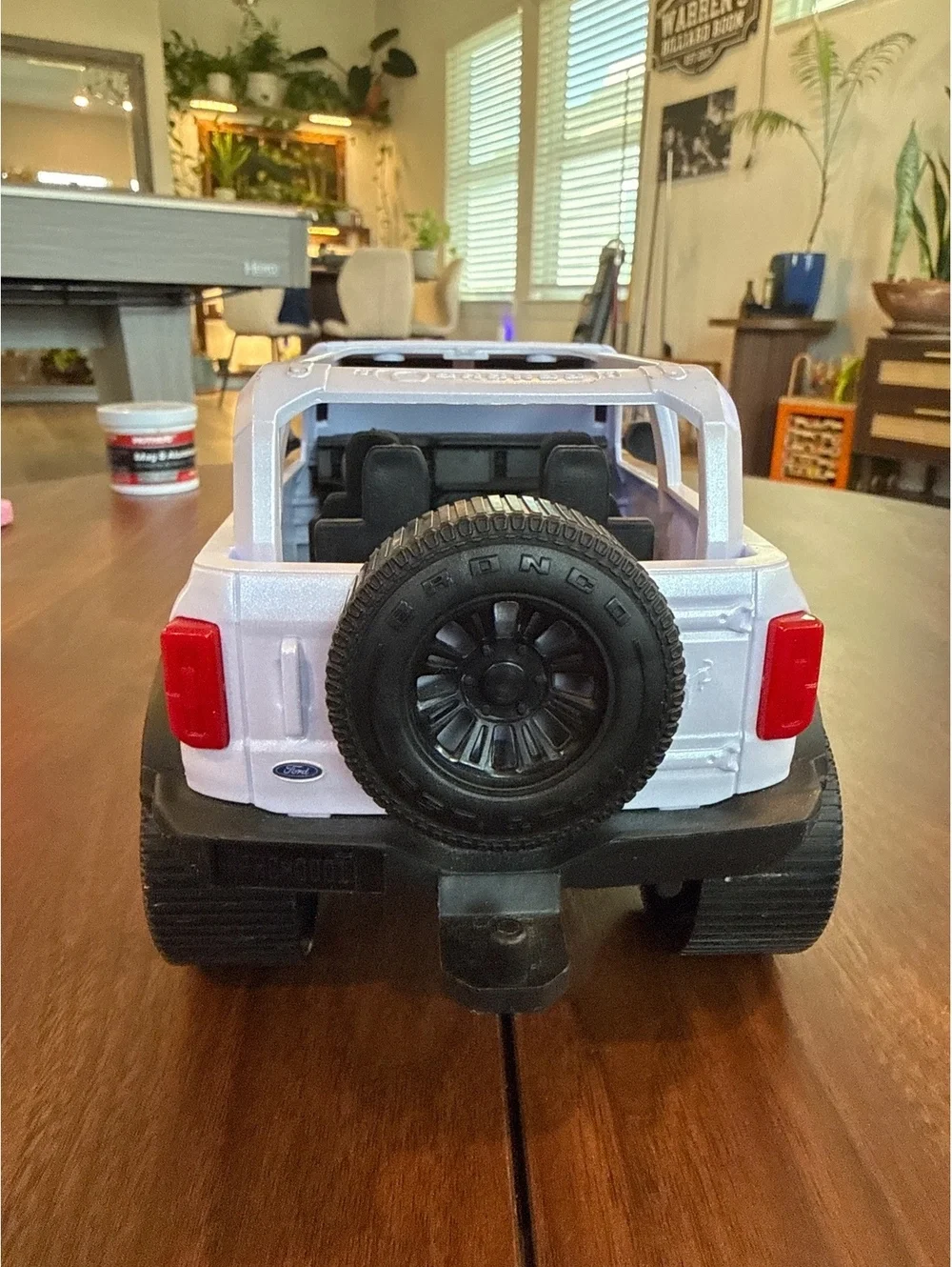 Ford Bronco Bass Pro Shops Edition Toy Car Model